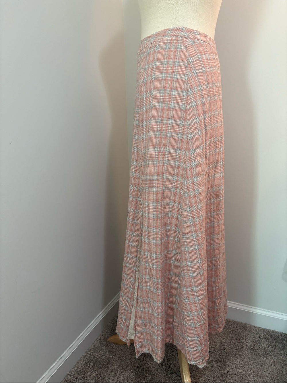 Plaid Maxi Skirt with Side Slit - Picture 4 of 12